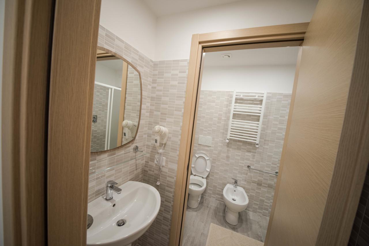 5 Terre Lodge Специя Экстерьер фото
